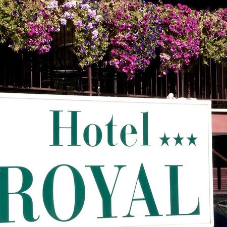 Hotel Royal Пезаро Екстер'єр фото