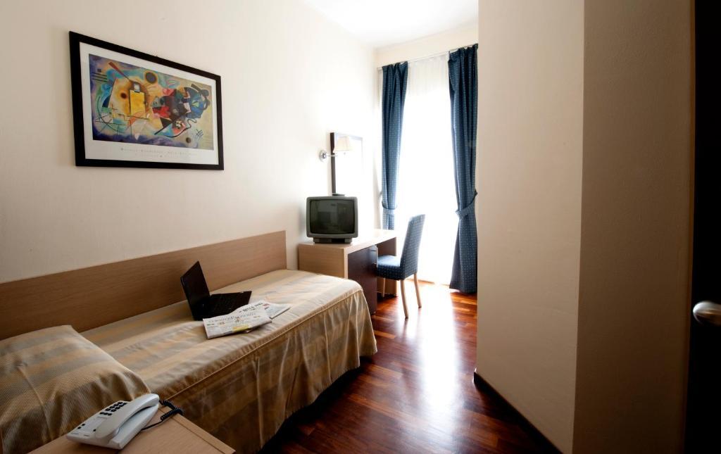 Hotel Royal Пезаро Номер фото